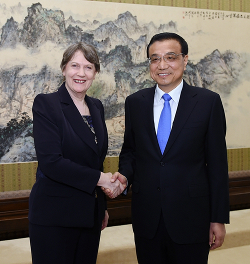 李克强会见联合国副秘书长、联合国开发计划署署长克拉克